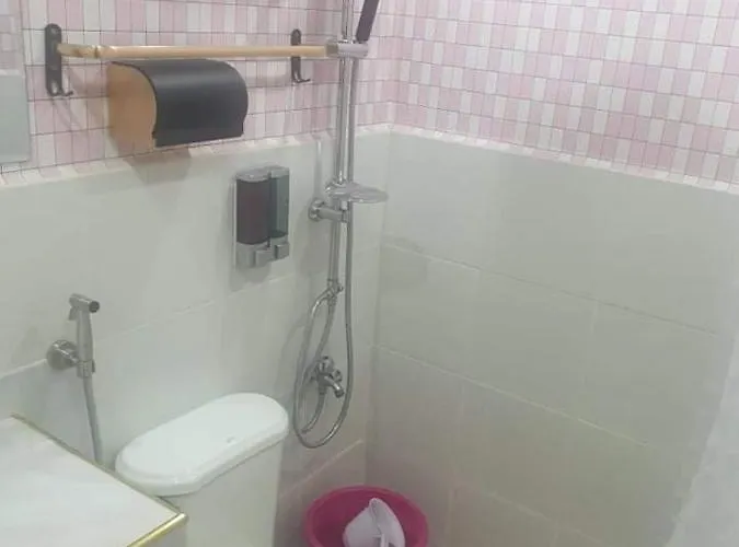 New Pinkish Two Bedrooms Unit With Full Korean Kitchenette Apartahotel