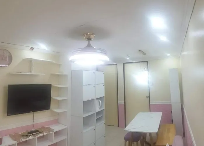 Apartahotel New Pinkish Two Bedrooms Unit With Full Korean Kitchenette Manila