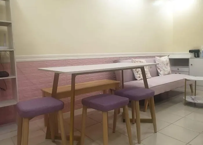 Apartahotel New Pinkish Two Bedrooms Unit With Full Korean Kitchenette Manila